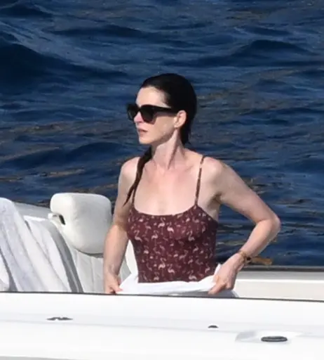 Image 2853447 from Anne Hathaway