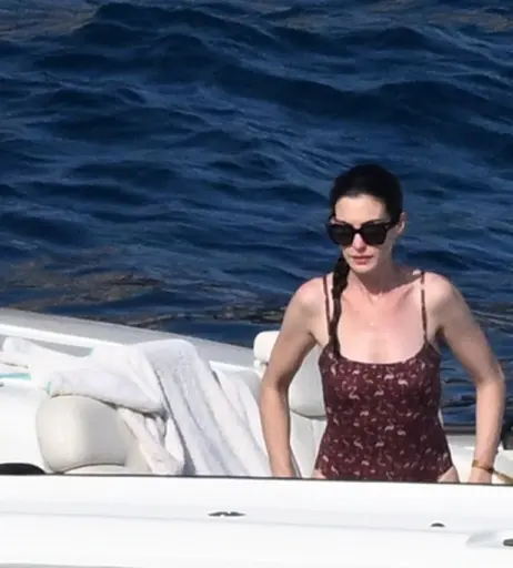 Image 2853470 from Anne Hathaway