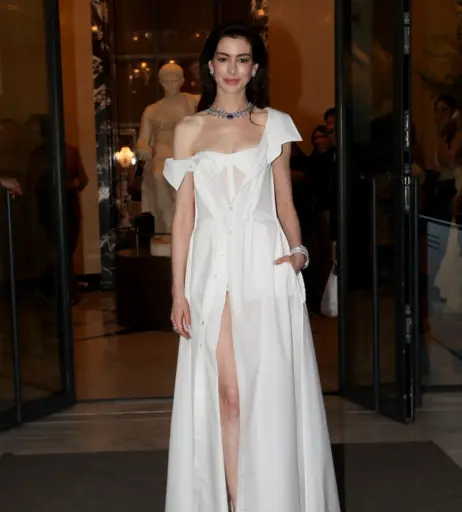 Image 2853350 from Anne Hathaway