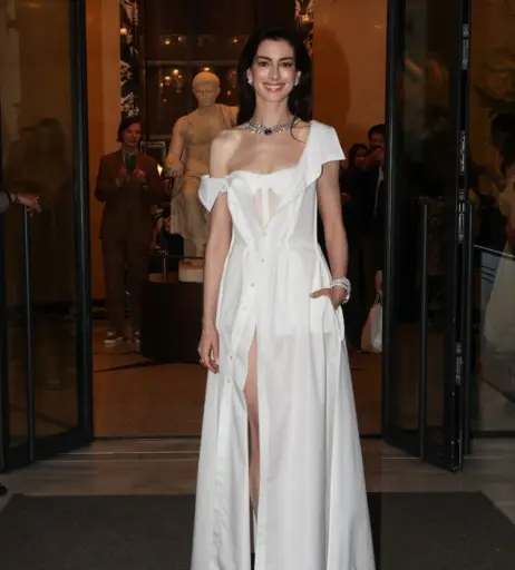 Image 2853344 from Anne Hathaway