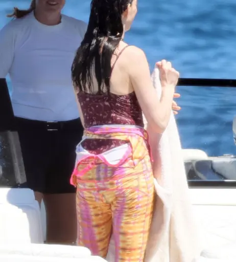 Image 2853376 from Anne Hathaway