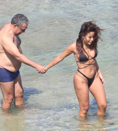 Image 2845544 from Anitta