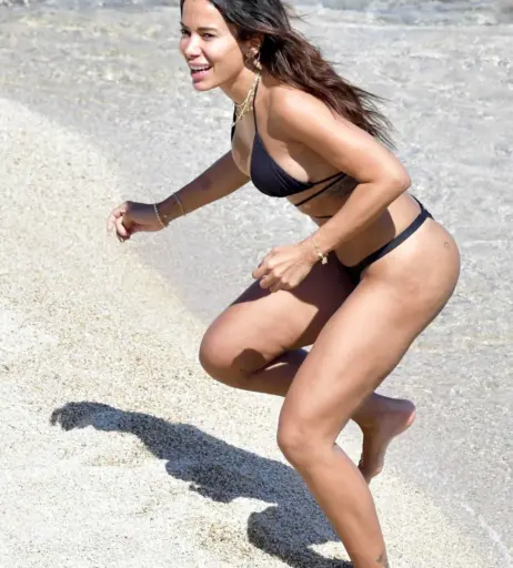 Image 2845517 from Anitta