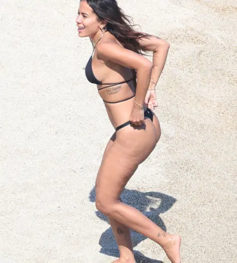 Image 2845525 from Anitta