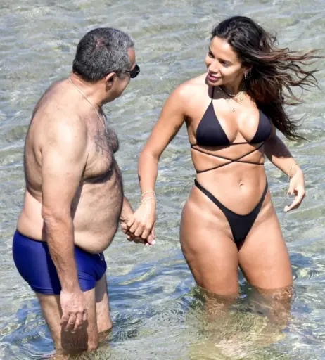 Image 2845443 from Anitta