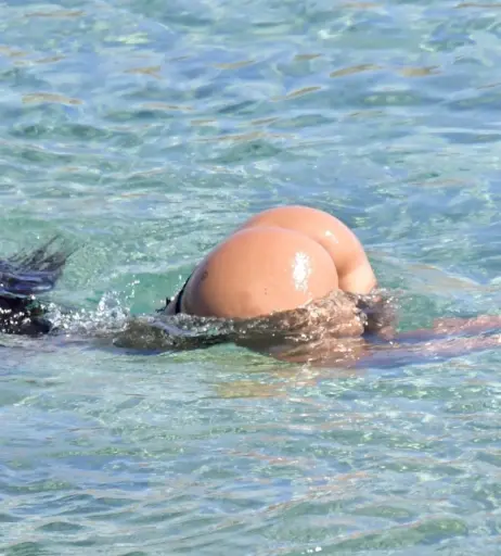 Image 2845421 from Anitta