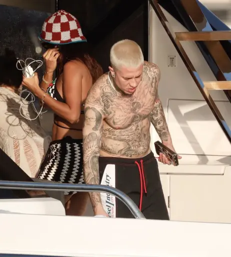 Image 2845773 from Anitta