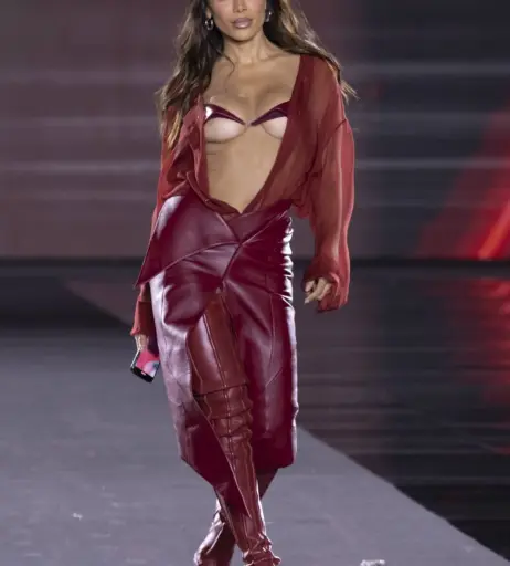 Image 2847457 from Anitta