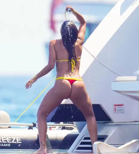 Image 2844788 from Anitta