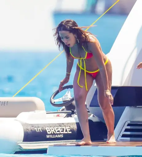 Image 2844950 from Anitta
