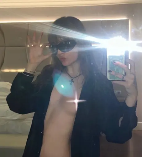 Image 2843595 from Victoria De Angelis