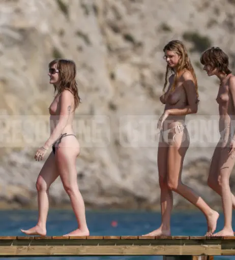 Image 2843712 from Victoria De Angelis