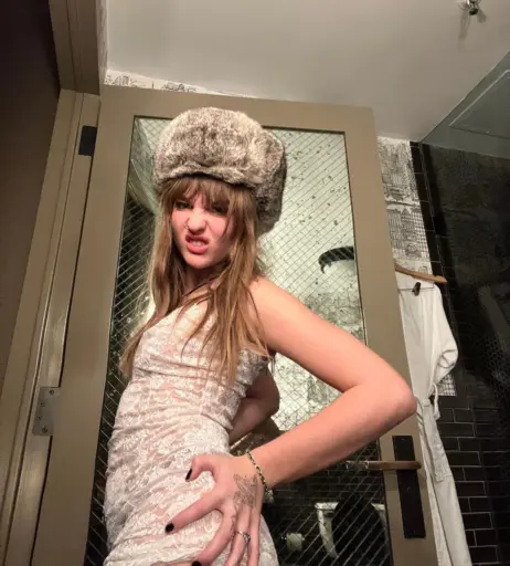 Image 2843630 from Victoria De Angelis