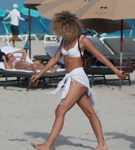 Image 2848010 from Jasmine Sanders