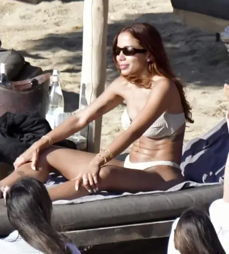 Image 2848031 from Anitta