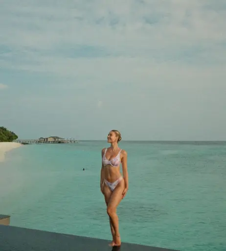 Image 2834277 from Emilia BTE