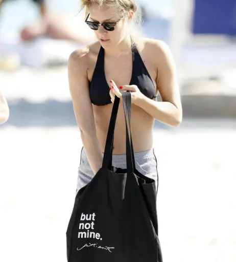 Image 2825290 from Chloë Sevigny