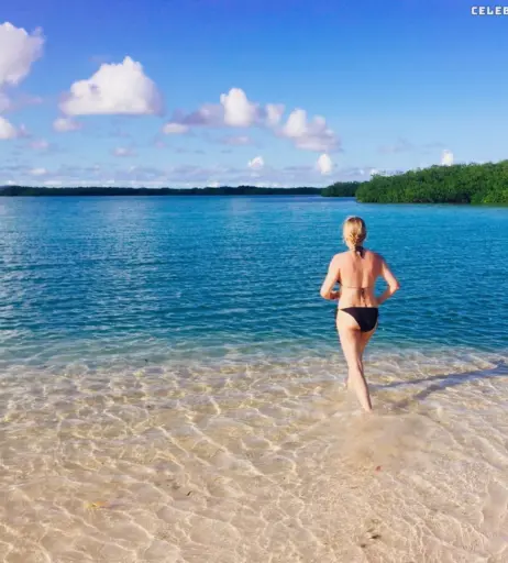 Image 2821126 from Nova Meierhenrich