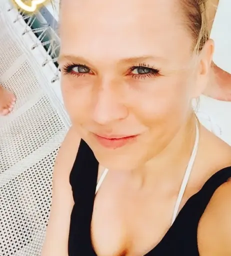 Image 2821082 from Nova Meierhenrich