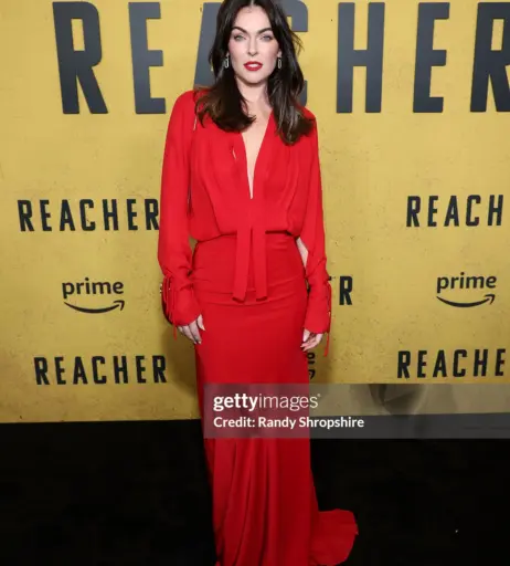 Image 2829505 from Serinda Swan