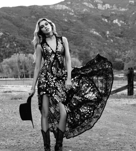 Image 2815573 from Stella Maxwell