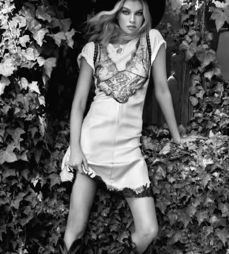 Image 2815532 from Stella Maxwell