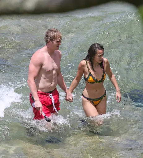 Image 2816523 from Chloe Bennet