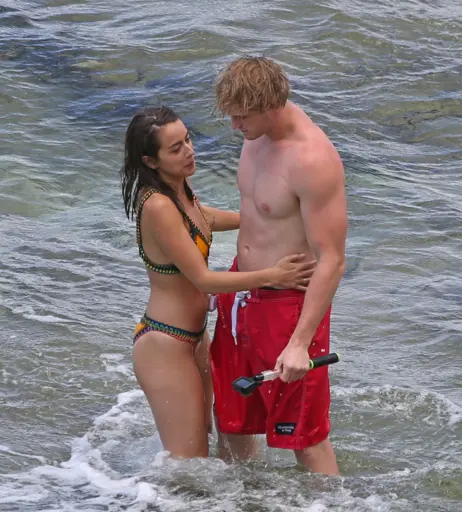 Image 2816493 from Chloe Bennet