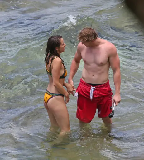 Image 2816344 from Chloe Bennet