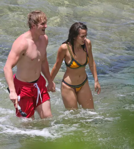 Image 2817050 from Chloe Bennet