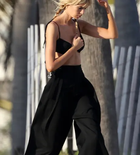 Image 2814498 from Stella Maxwell