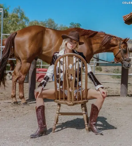 Image 2814062 from Stella Maxwell