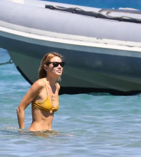 Image 2814290 from Camille Rowe