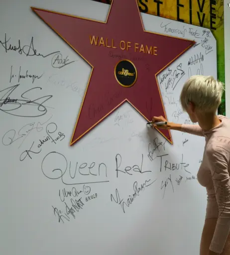 Image 2812757 from Lisa Eckhart