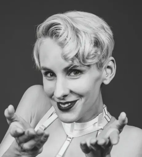 Image 2812637 from Lisa Eckhart