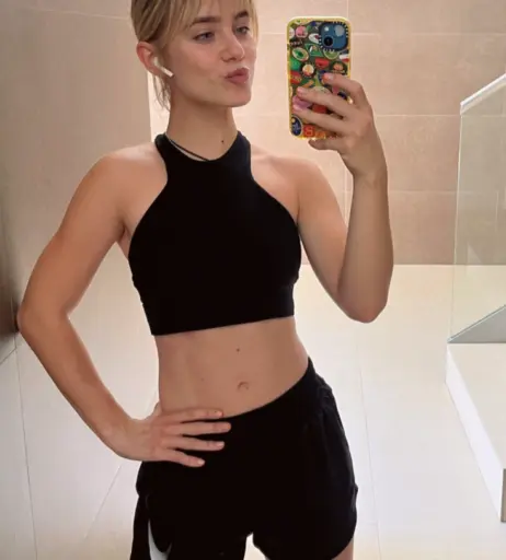 Image 2812075 from Clara Galle