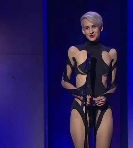 Image 2812066 from Lisa Eckhart