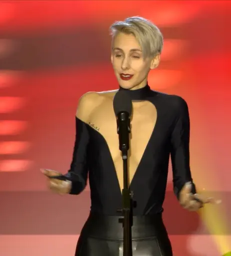 Image 2812995 from Lisa Eckhart