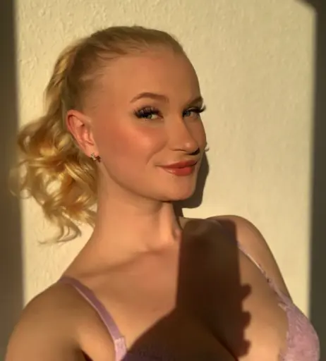 Image 2804080 from Larissa Srm