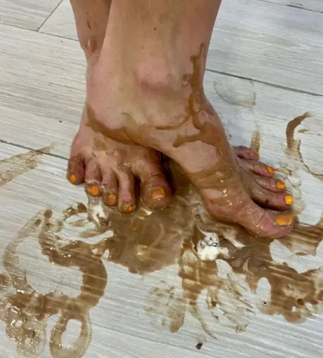 Image 280917 from Swanfeet