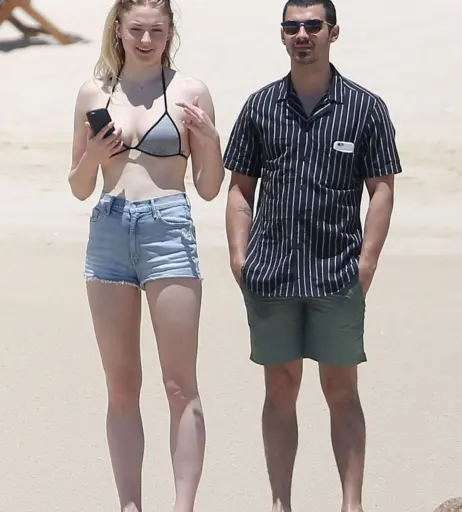 Image 2999888 from Sophie Turner