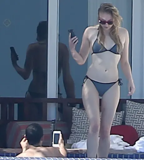 Image 2999955 from Sophie Turner