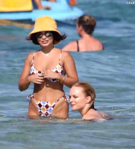 Image 2932059 from Vanessa Hudgens