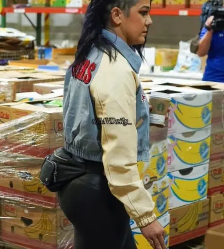 Image 2913390 from Bayley