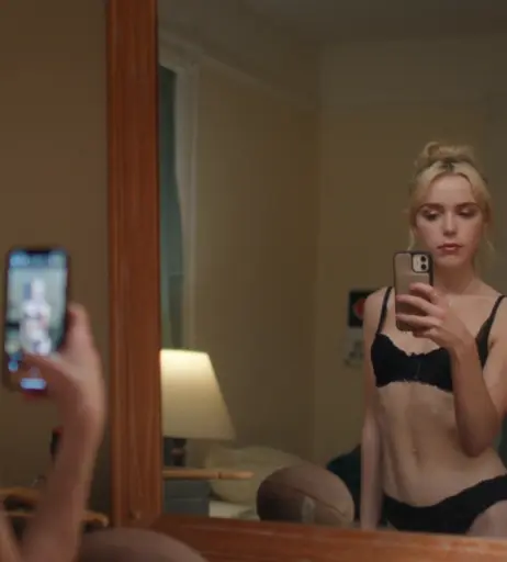 Image 2913335 from Kiernan Shipka