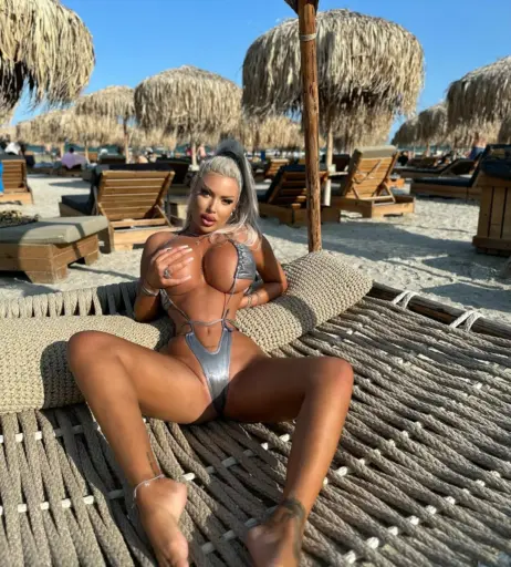 Image 290473 from Loredana Chivu