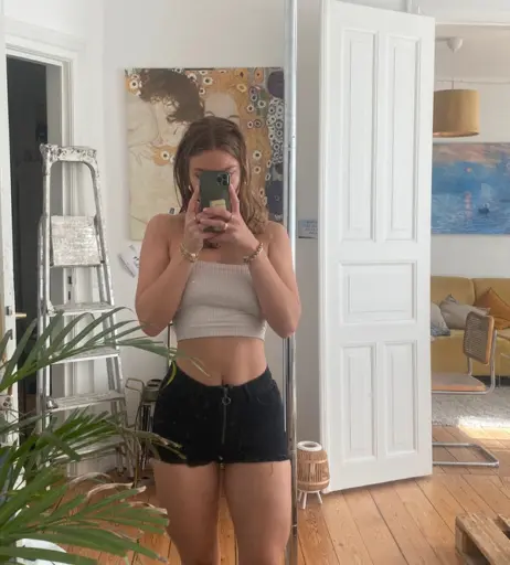 Image 2900324 from Emily Anouk Dorn