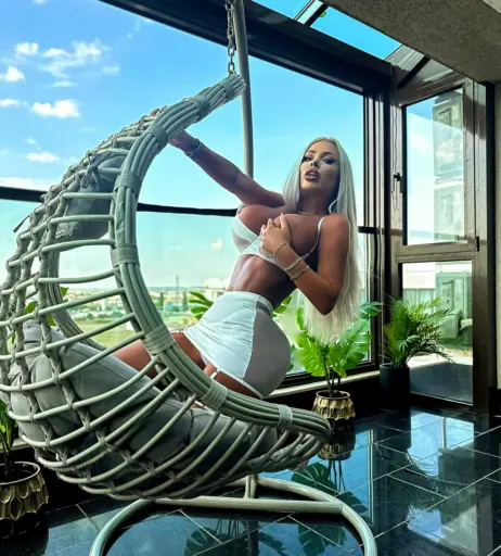 Image 290949 from Loredana Chivu