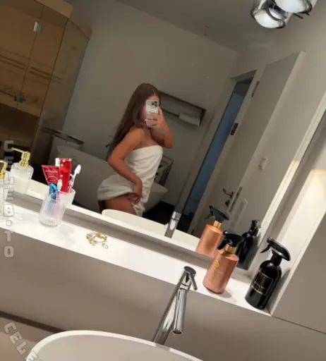 Image 24952624 from Helenaakln