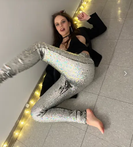 Image 2491169 from Quinn Finite